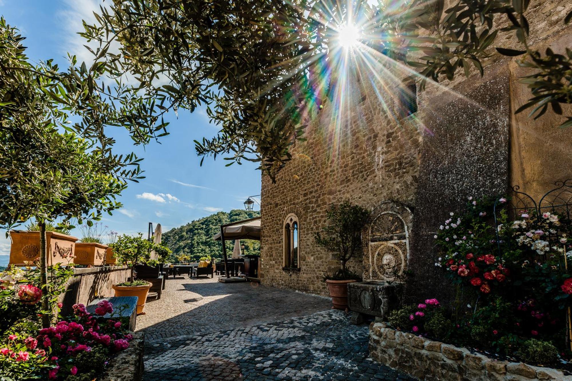 Отель Castello Brancaccio San Gregorio da Sassola Экстерьер фото